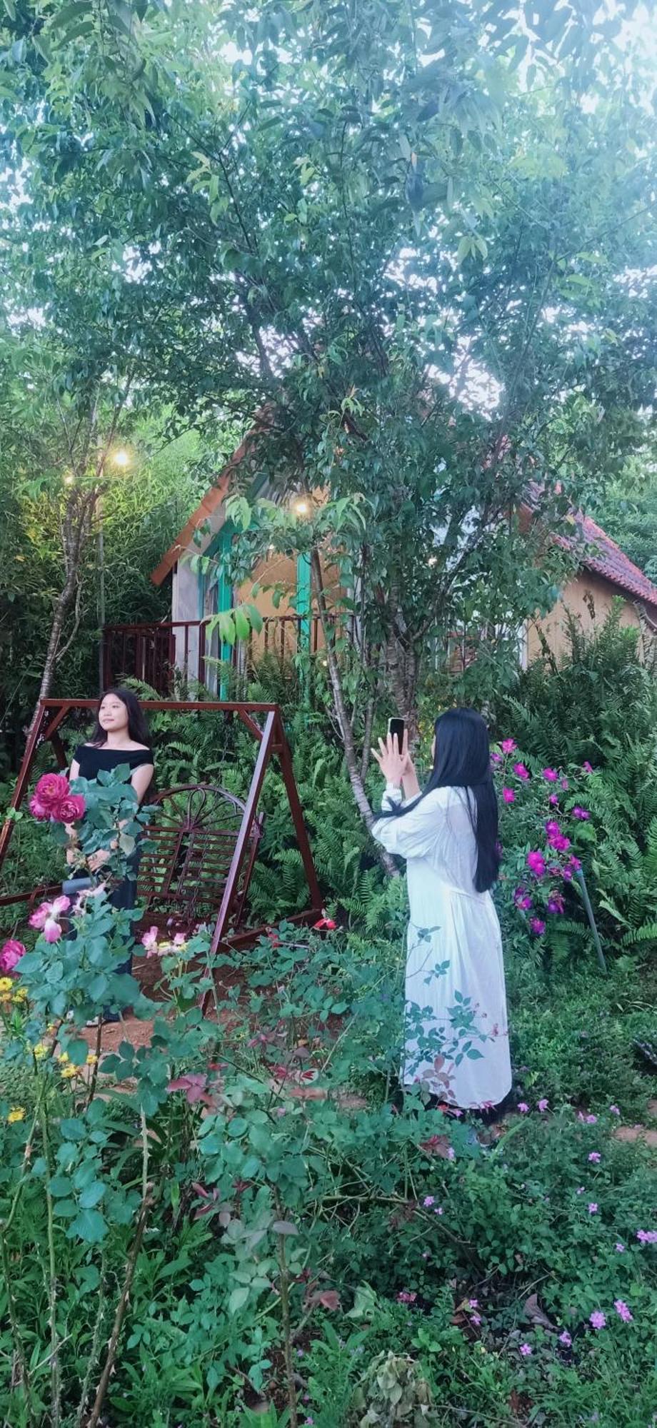 Paradiso Homestay Mangden Kon Von Kla المظهر الخارجي الصورة